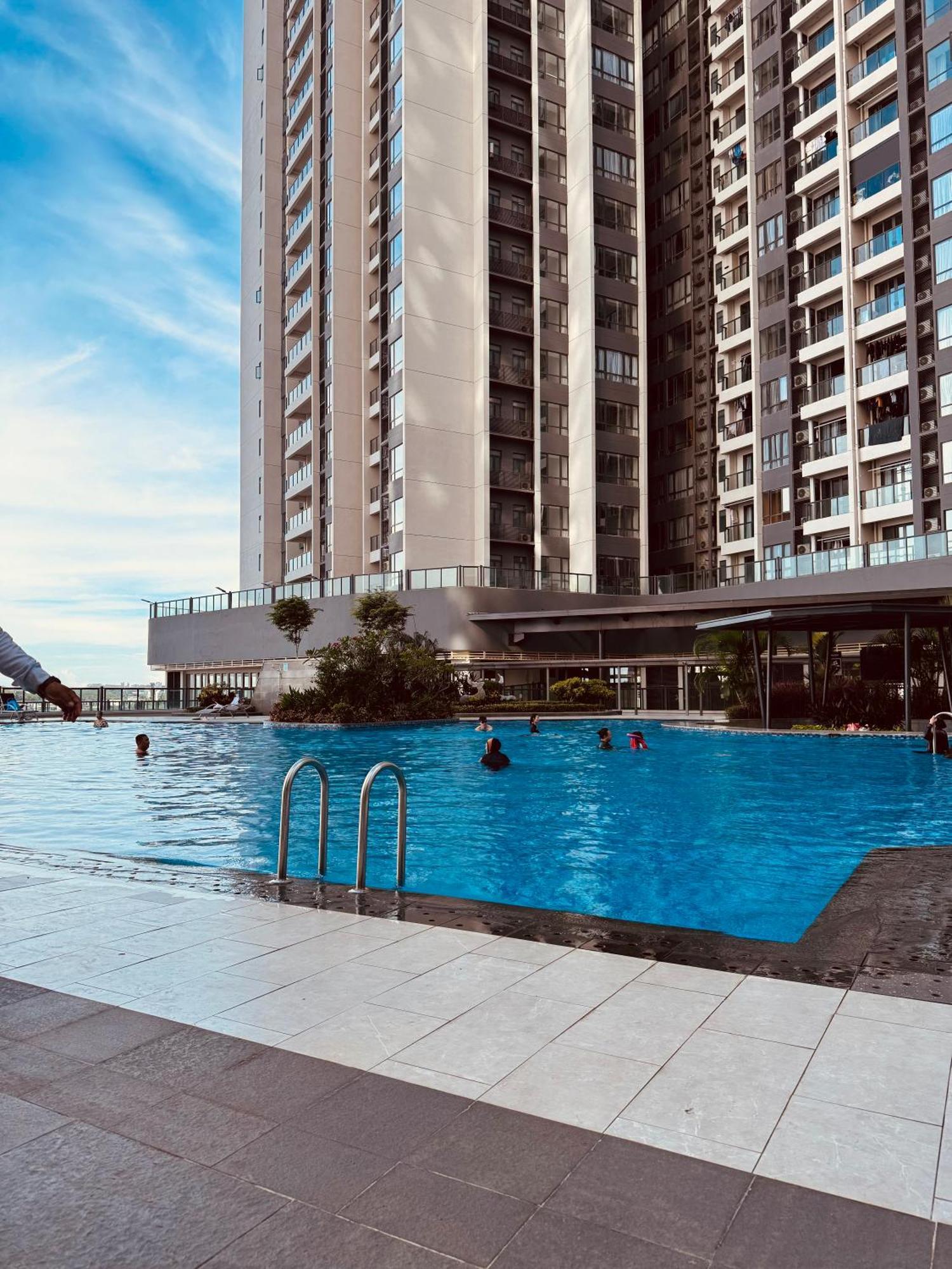 R&F Princess Cove By Homefort Suites Johor Bahru Exterior photo